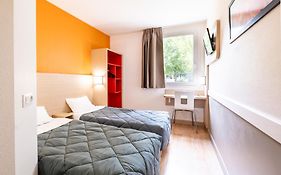 Première Classe Roissy - Aéroport CDG - Le Mesnil-Amelot