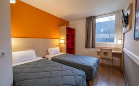 Première Classe Roissy - Aéroport CDG - Le Mesnil-Amelot